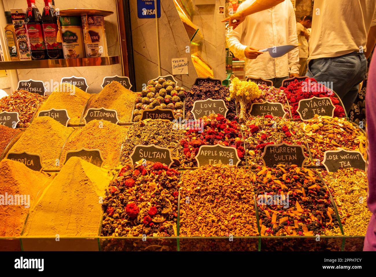 Mercato delle spezie a Istanbul Foto Stock