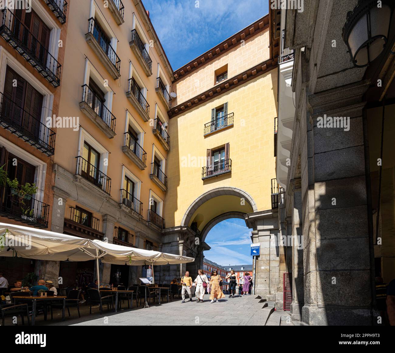 Via Calle de Toledo a Madrid, Spagna Foto Stock