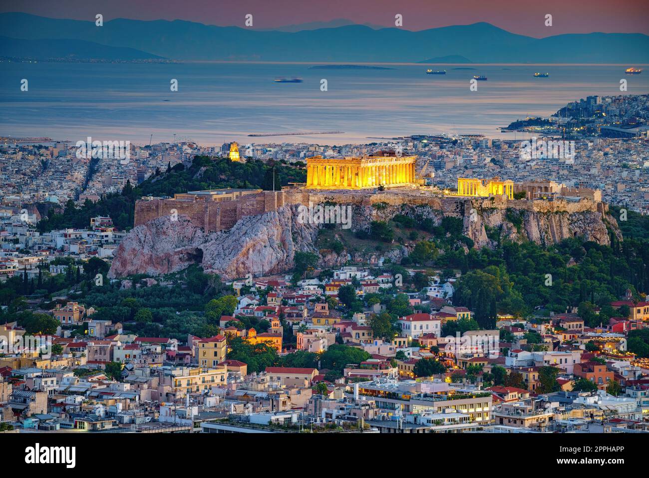 Vista aerea su Atene, Grecia al tramonto Foto Stock