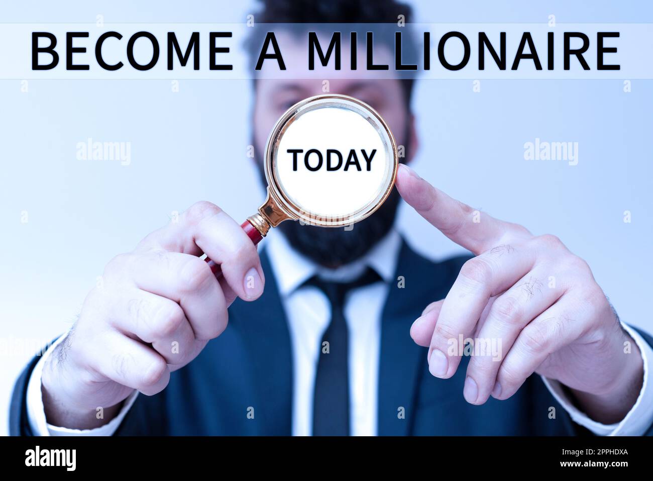 Scrittura visualizzazione testo diventare Un Millionaire. Concetto che significa aspirare ad essere un tycoon di affari e leader di successo Foto Stock