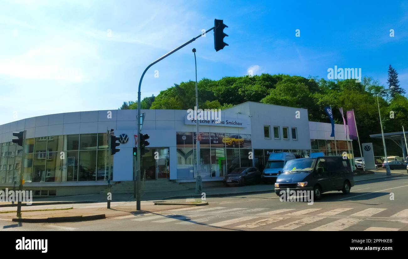Porsche AG, con sede a Stoccarda, è un'azienda automobilistica tedesca specializzata in auto sportive ad alte prestazioni, SUV e berline. Foto Stock