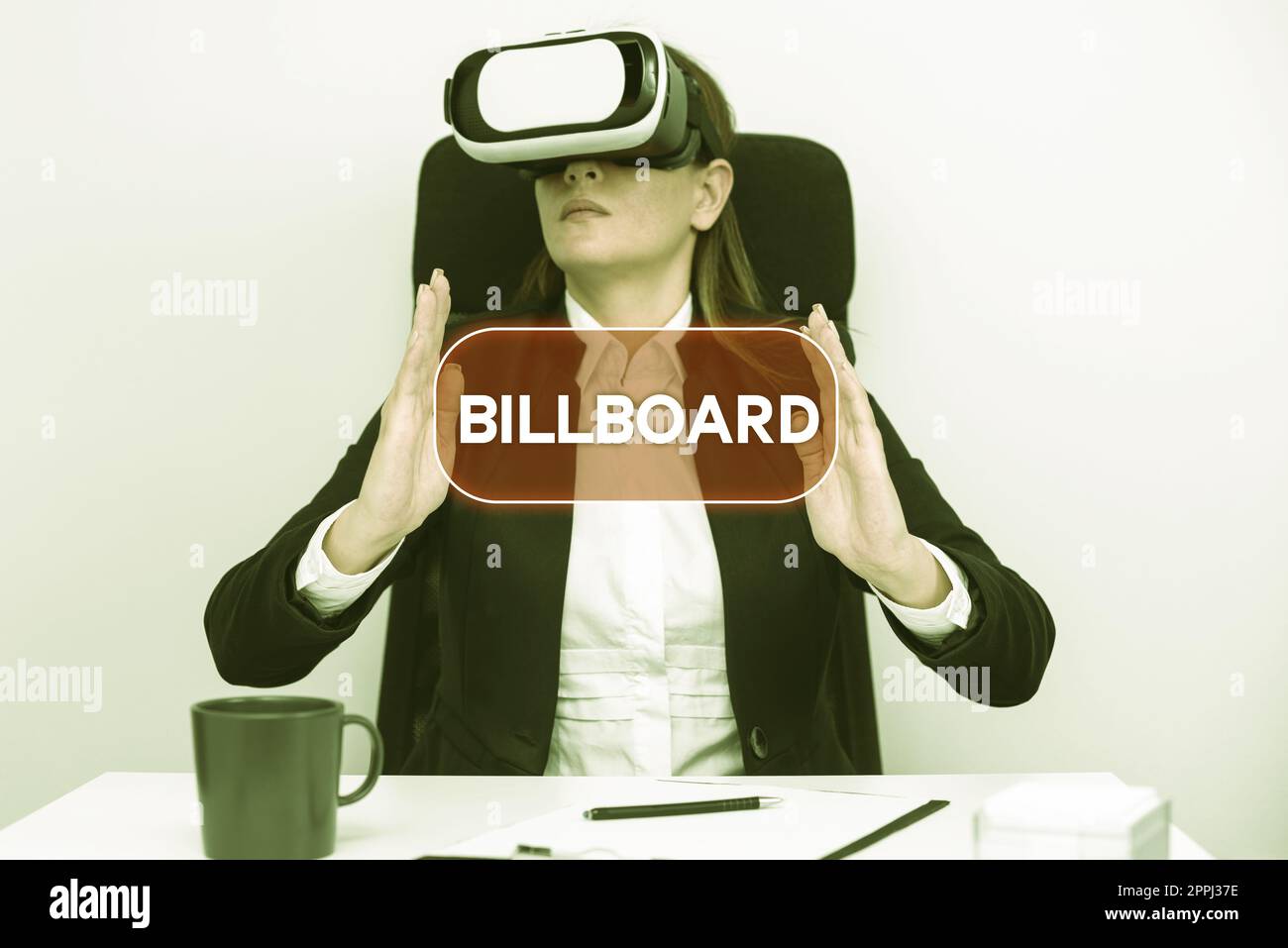 Testo che mostra l'ispirazione Billboard. Word scritto sull'atto di promuovere la crescita o lo sviluppo di qualcosa di gesturing esecutivo e abilità di apprendimento tramite Virtual Reality Simulator. Foto Stock