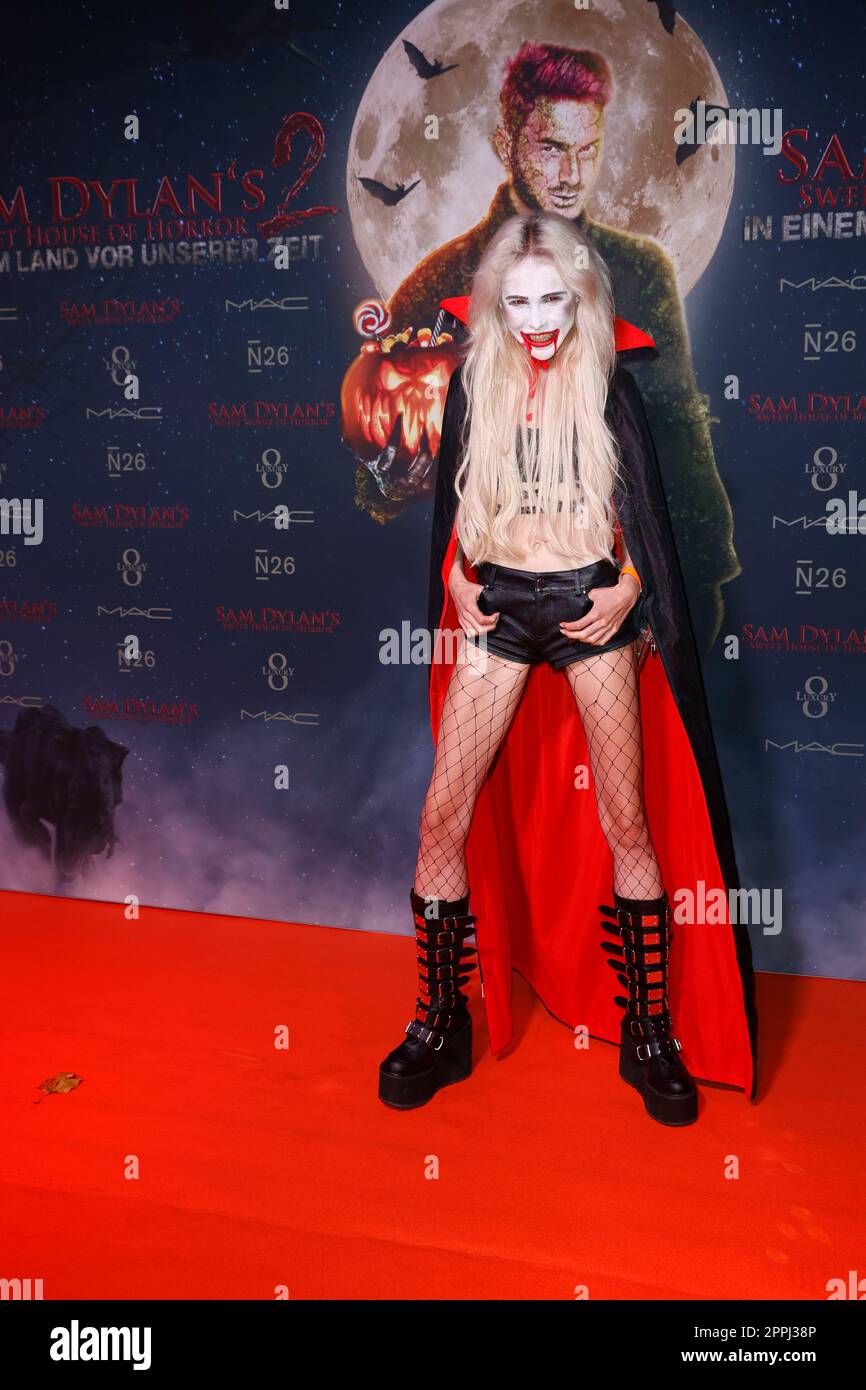 Theresia Behrend-Fischer, Sam Dylans 'Sweet House of Horror' Halloween Party, TeamEscape, Koeln, 27.10.2022 Foto Stock