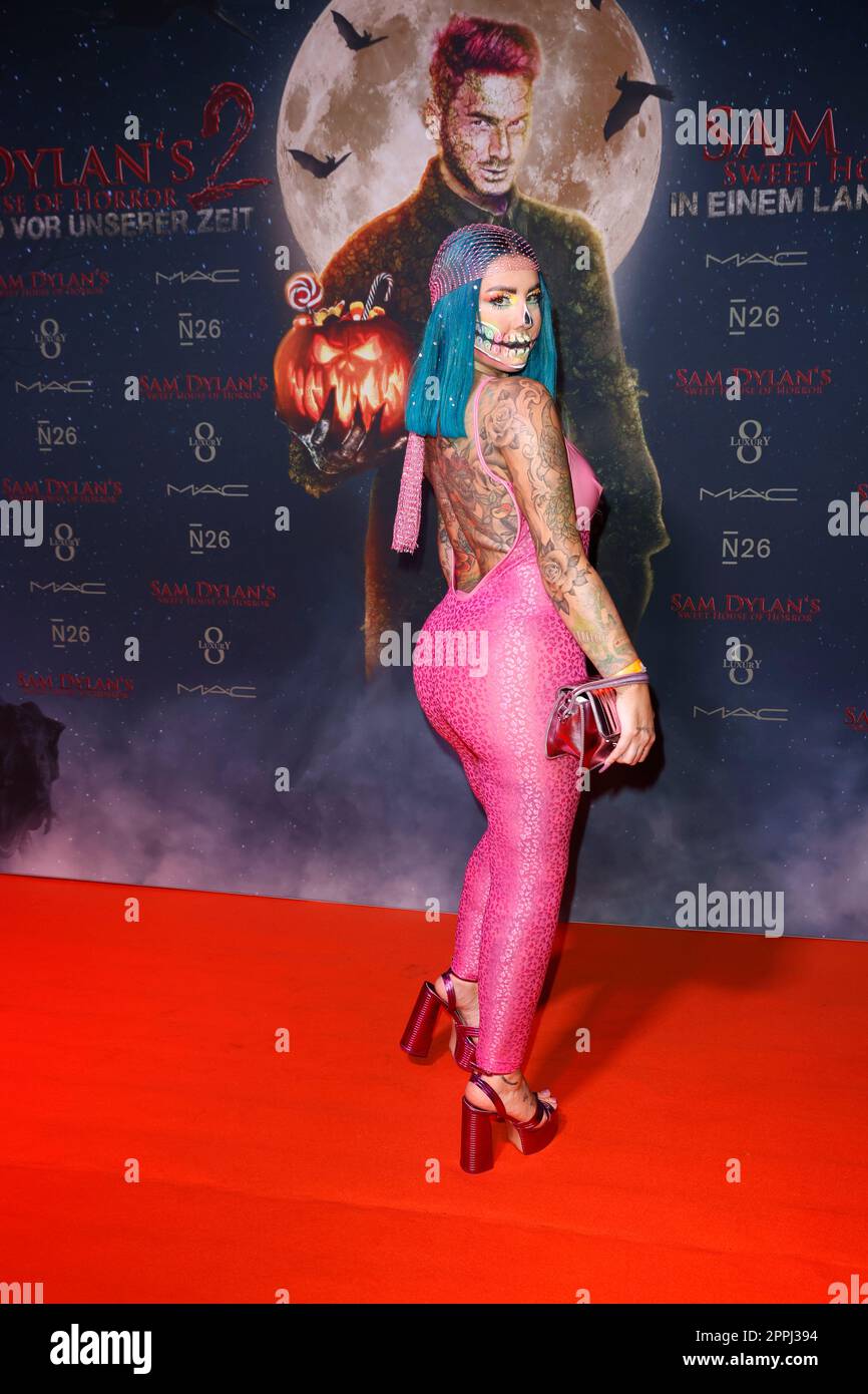 Kate Merlan, Sam Dylans 'Sweet House of Horror' Halloween Party, TeamEscape, Koeln, 27.10.2022 Foto Stock