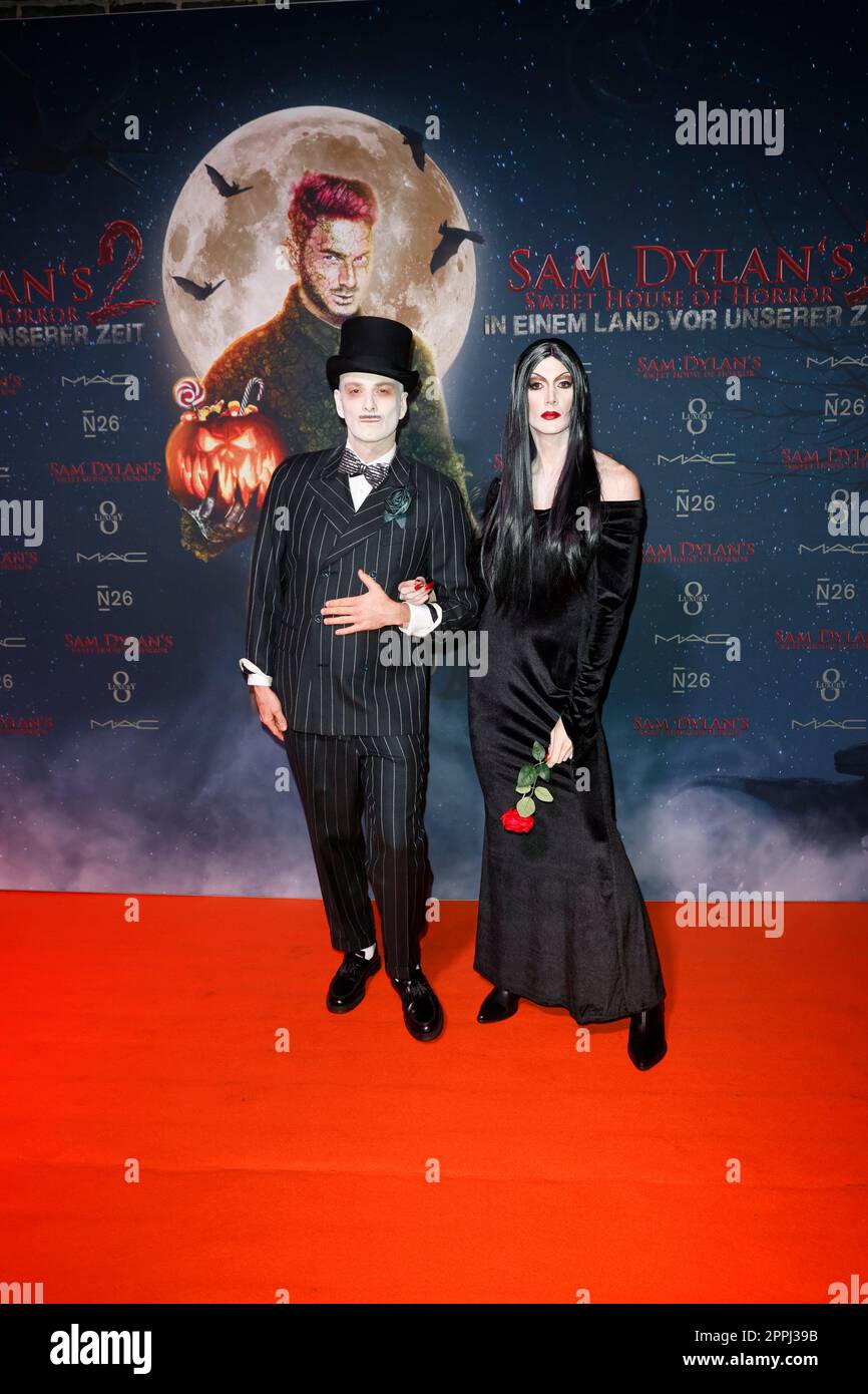 Arne Bruns, Kevin Schaefer, Sam Dylans 'Sweet House of Horror' Halloween Party, TeamEscape, Koeln, 27.10.2022 Foto Stock