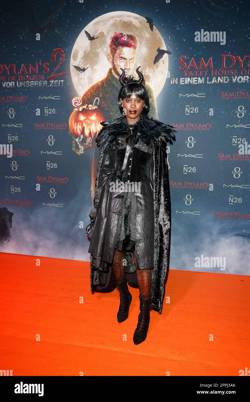 Aminata Sanoga, Sam Dylans 'Sweet House of Horror' Halloween Party, TeamEscape, Koeln, 27.10.2022 Foto Stock