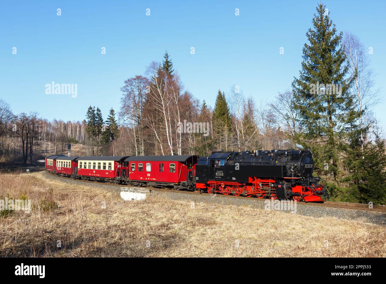 Brockenbahn treno a vapore locomotiva ferrovia con partenza da Drei Annen Hohne in Germania Foto Stock