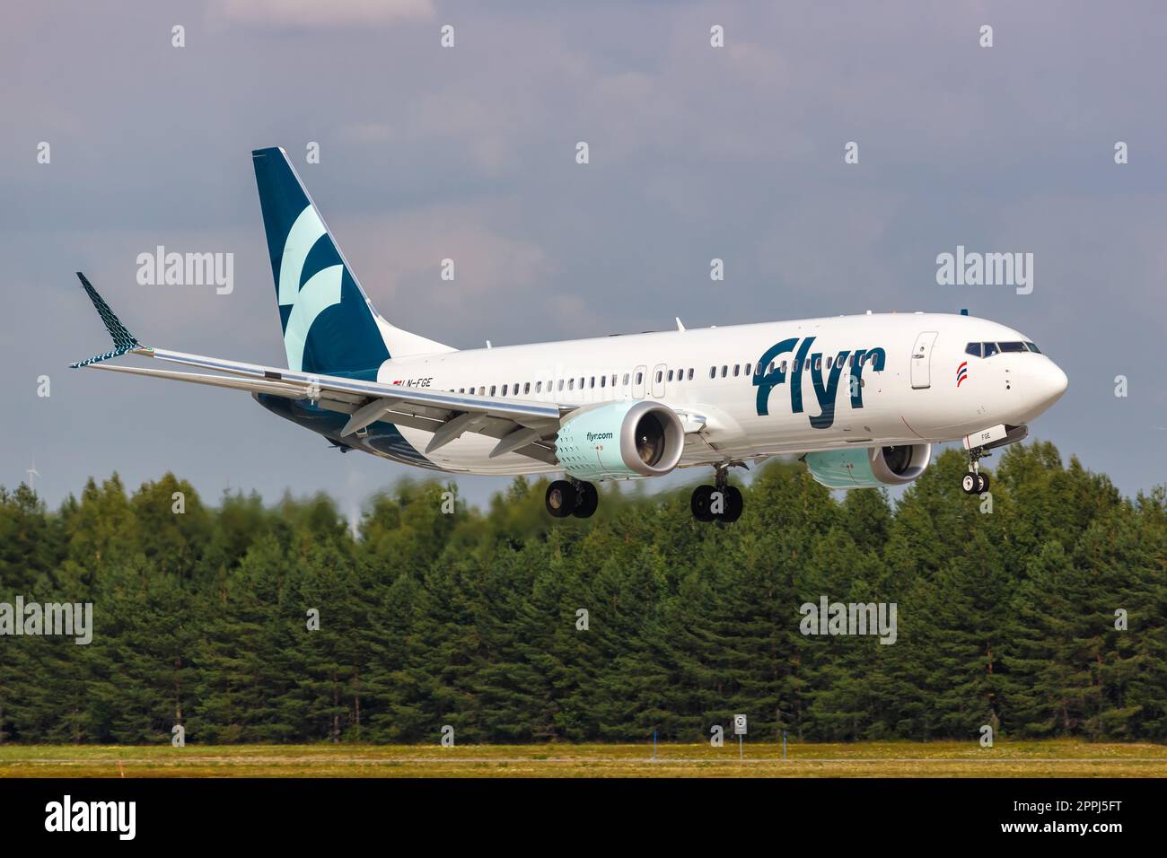 Flyr Boeing 737 MAX 8 aeroplano aeroporto di Oslo in Norvegia Foto Stock