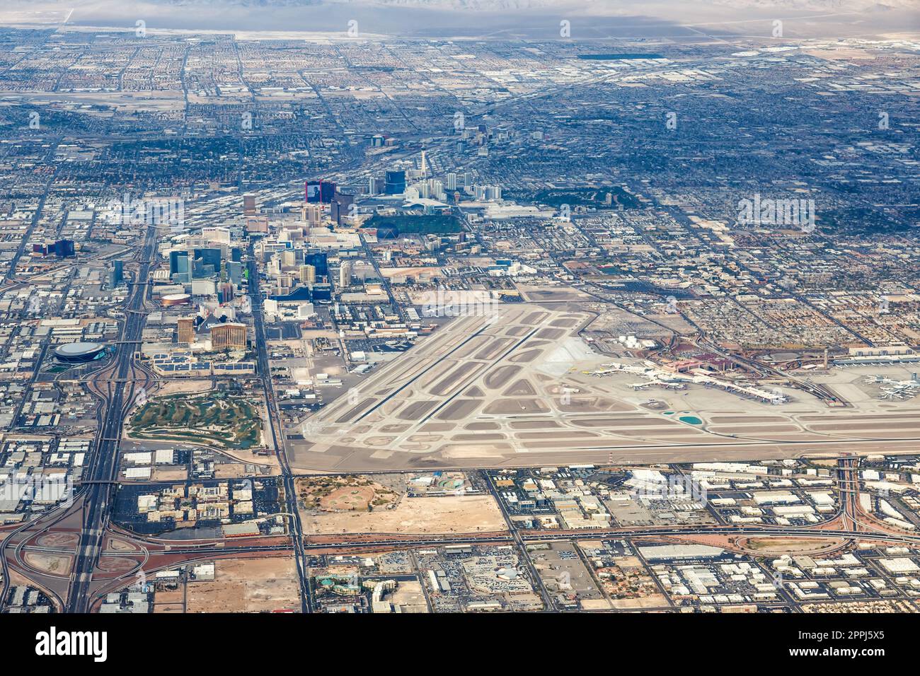 Vista aerea di Las Vegas con l'aeroporto negli Stati Uniti Foto Stock