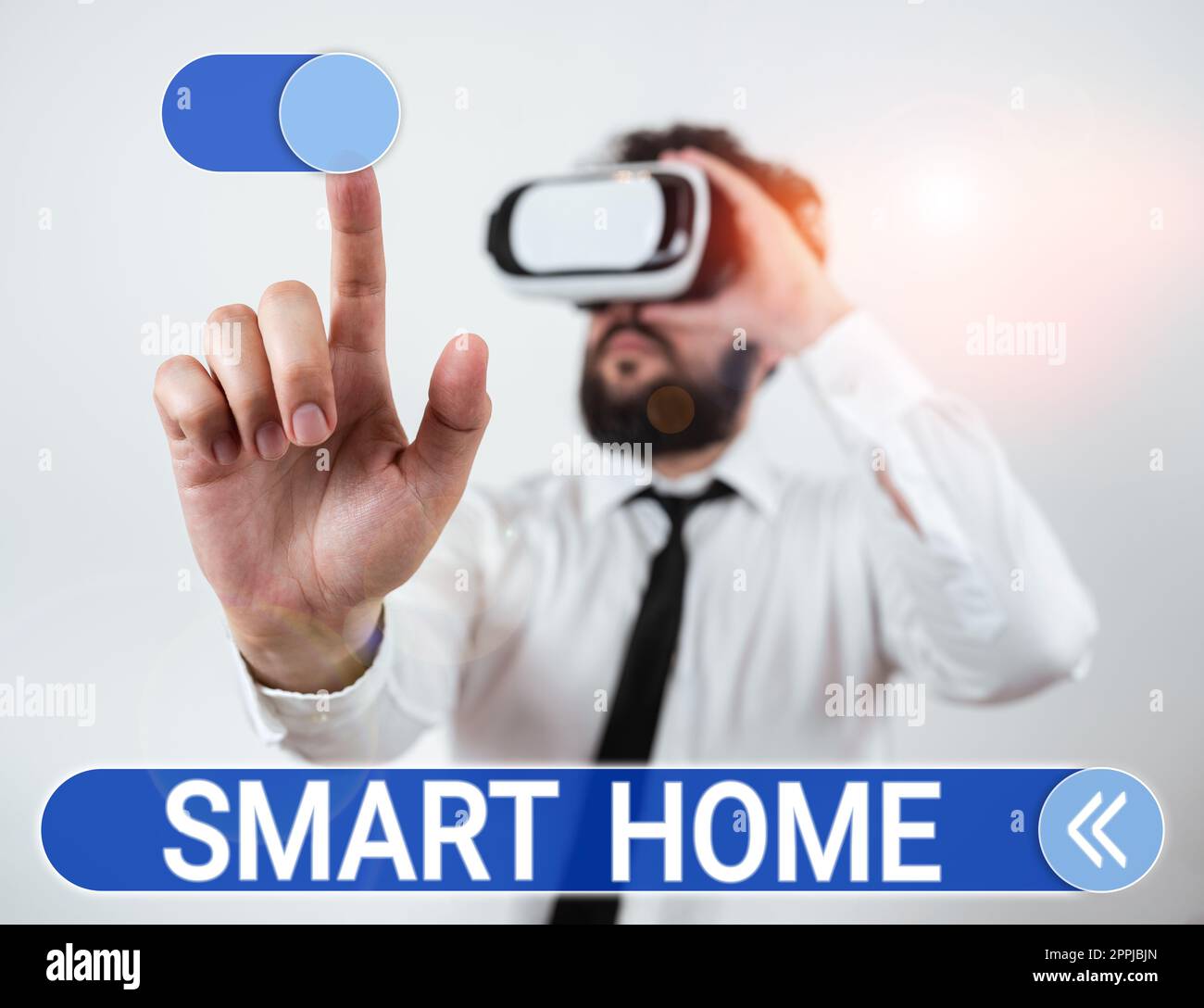 Cartello di testo che mostra Smart Home. Word per sistema di automazione controllo illuminazione climatizzazione sistemi di intrattenimento Foto Stock