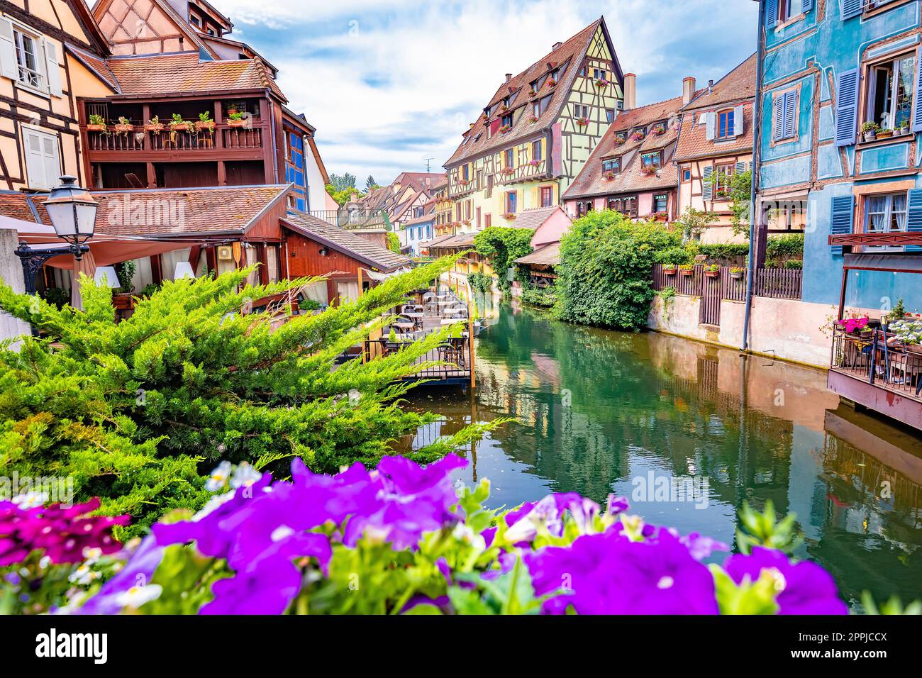 Città di Colmar piccola Venezia colorata vista sul canale Foto Stock