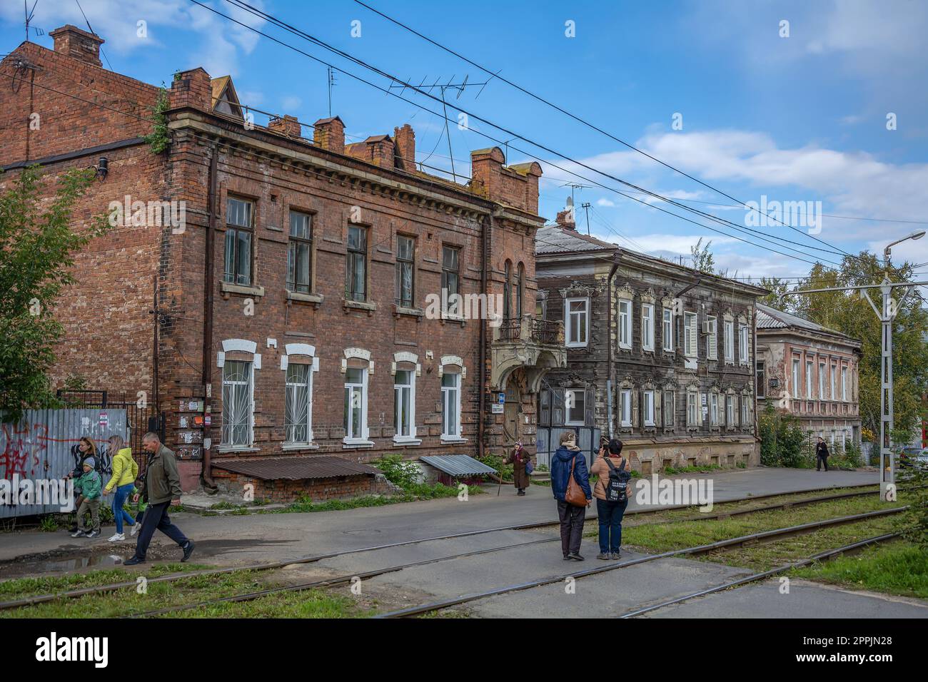 Tomsk, vecchi edifici residenziali nella parte storica della città Foto Stock