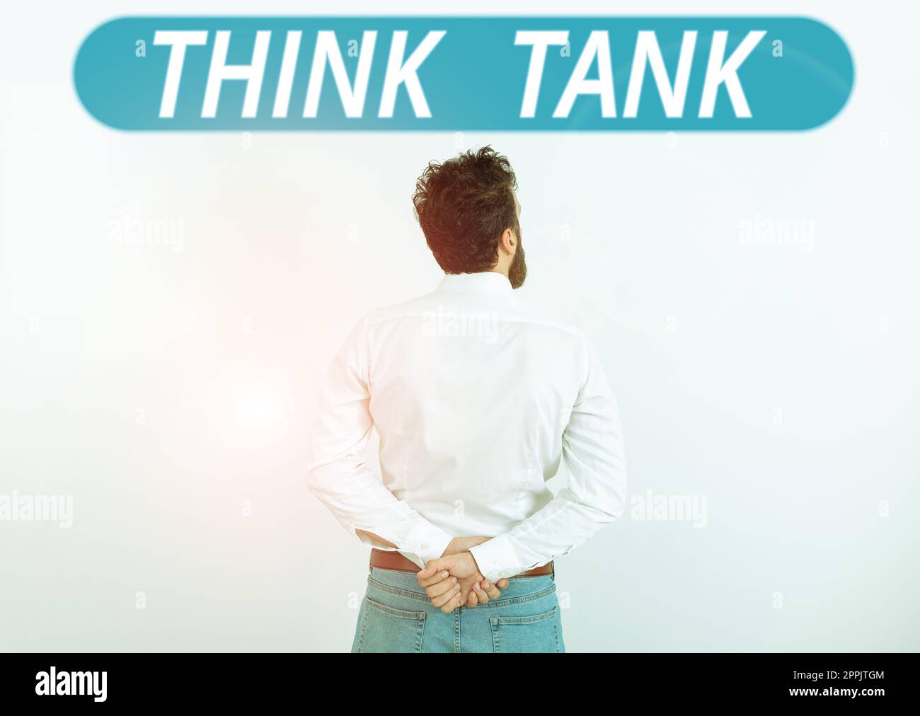 Cartello di testo che mostra Think Tank. Idea aziendale pensiero di innovative e preziose soluzioni idee di successo Foto Stock