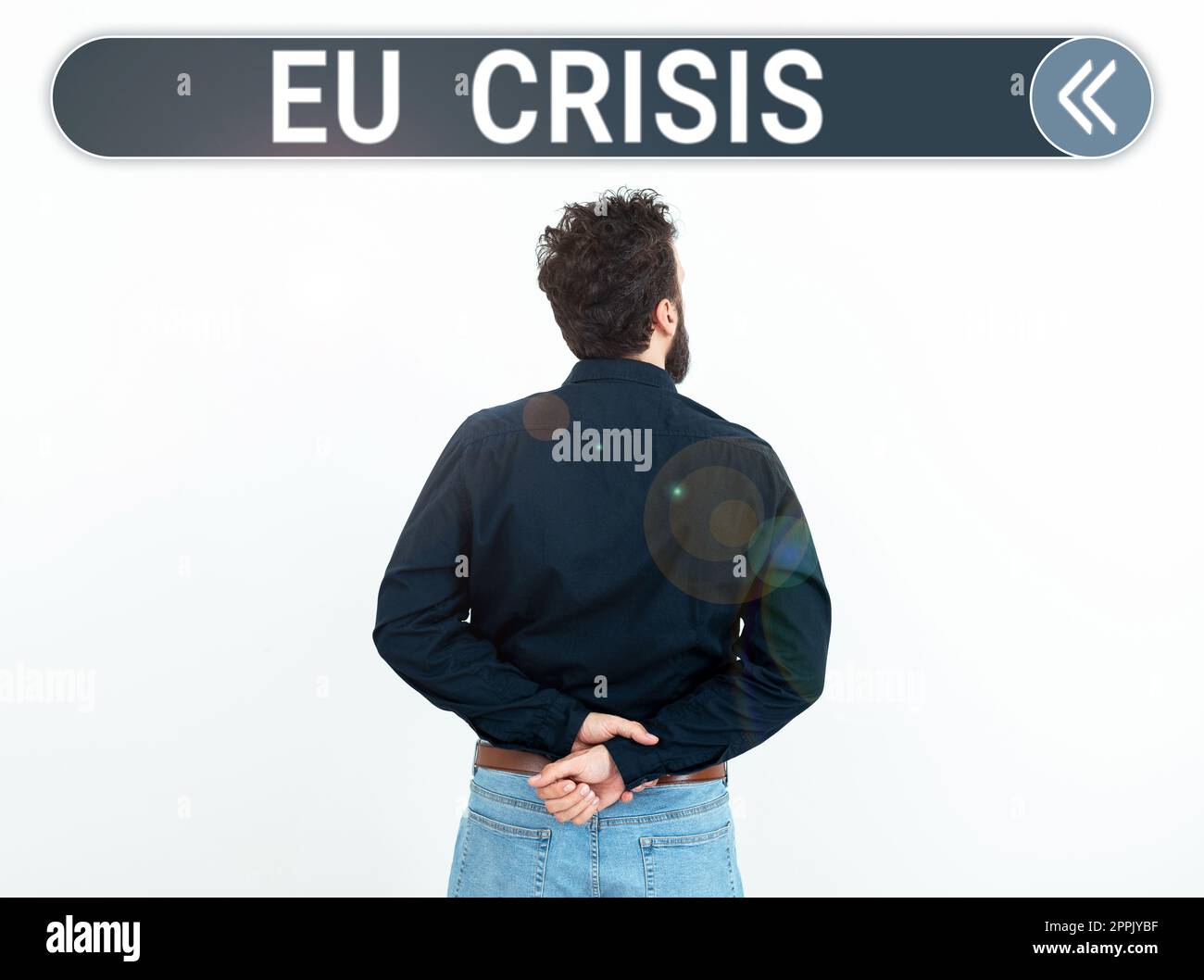 Ispirazione che mostra il segno della crisi dell'UE. Concetto di business Stato dell’Eurozona incapace di rimborsare o rifinanziare il proprio debito pubblico Foto Stock