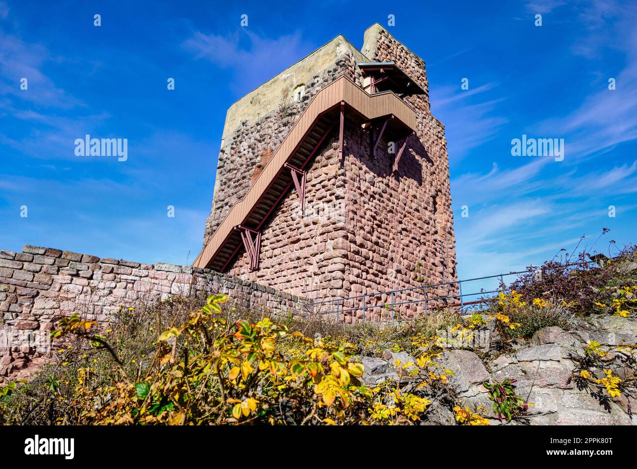Castello imperiale di Kyffhausen (Reichsburg Kyffhausen) nello stato tedesco della Turingia Foto Stock