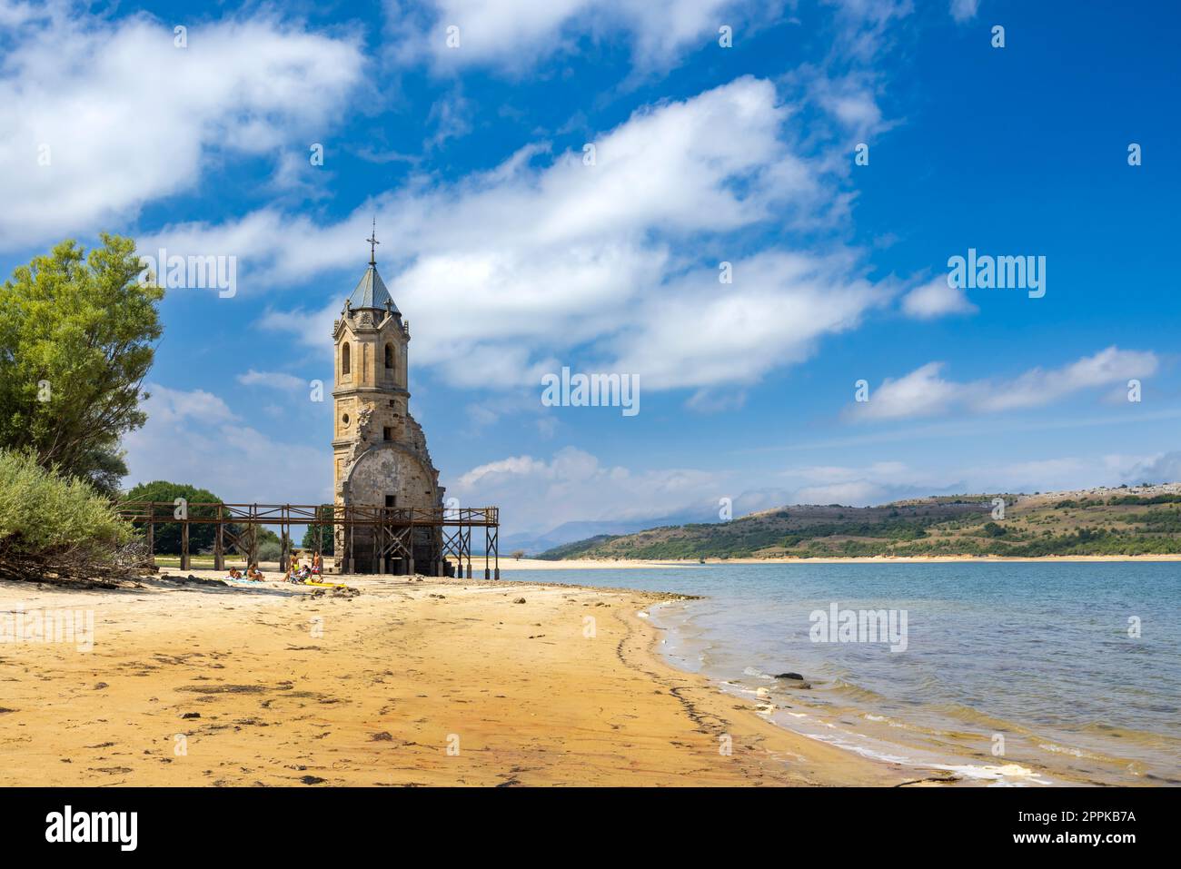 Chiesetta di San Roque vicino Villanueva de las Rozas, Cantabria, Spagna Foto Stock