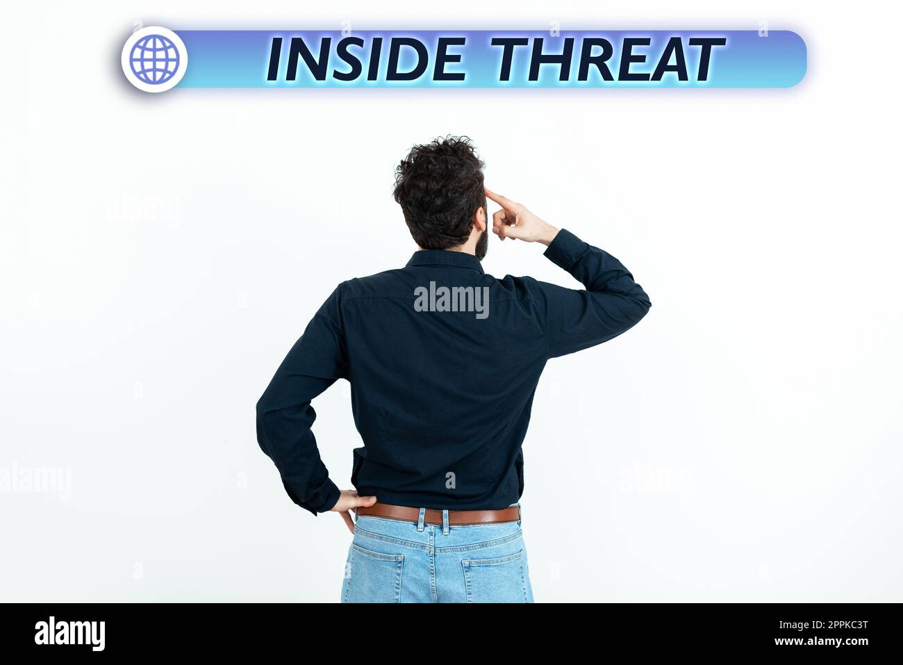Didascalia di testo che presenta Inside Threat. Concetto che significa informazioni che solo un insider avrebbe informazioni reali Foto Stock