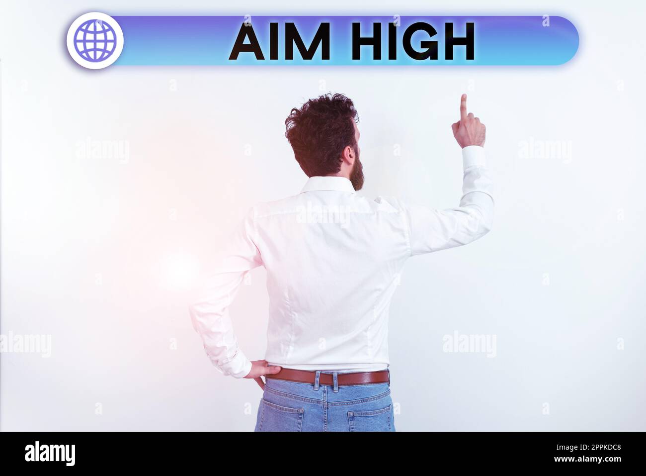 Didascalia concettuale AIM High. L'idea di affari va per la scuola o l'attività di lavoro migliore che chiede qualcuno sognare grande Foto Stock