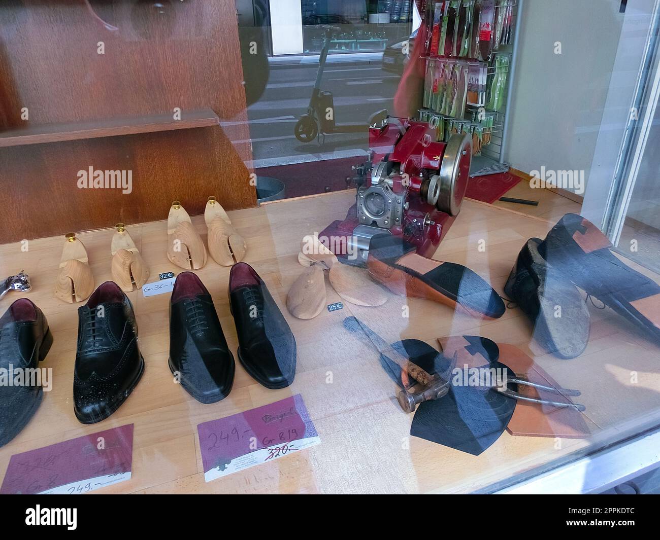 Negozio di calzature sartoriali a Francoforte sul meno, Germania. Foto Stock