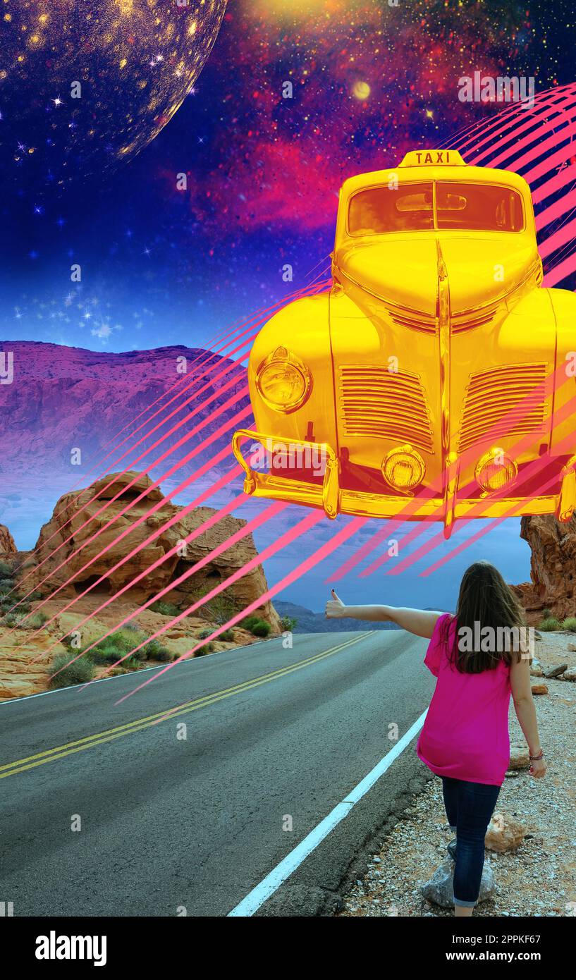 Collage d'arte o design surreale. Paesaggio astratto con donna su strada con auto retrò e sfondo colorato. Foto Stock