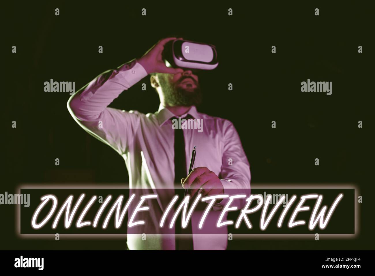 Mostra il cartello Intervista online. Metodo di idea di business condotto utilizzando la comunicazione computermediata Foto Stock
