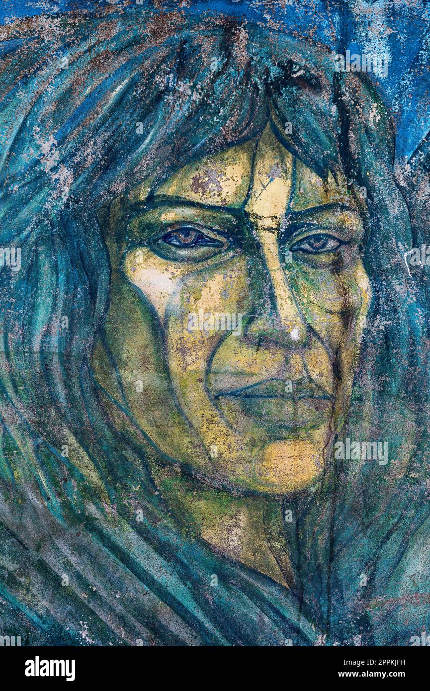 Puerto Natales, Cile, dipinto murale realizzato dalla città di Puerto Natales e che rappresenta il patrimonio culturale dell'Honikenk e del Kaw Foto Stock