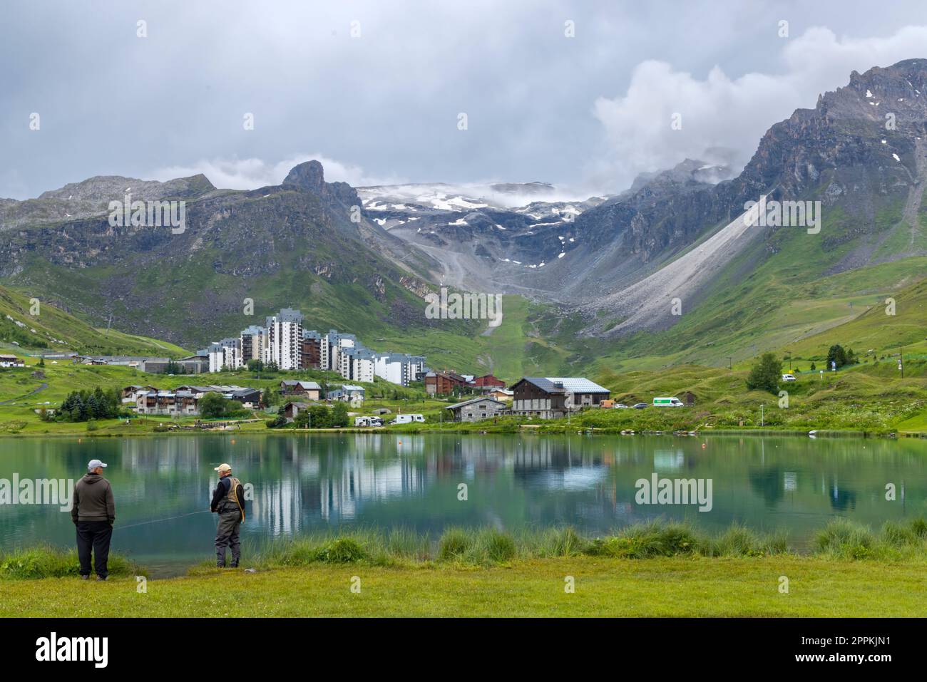 Paesaggio primaverile ed estivo, Tignes, Parco Nazionale della Vanoise, Francia Foto Stock