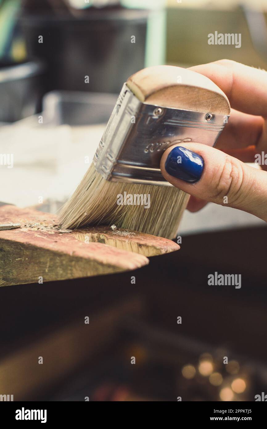 Primo piano della foto del concetto di produzione di gioielli Foto Stock