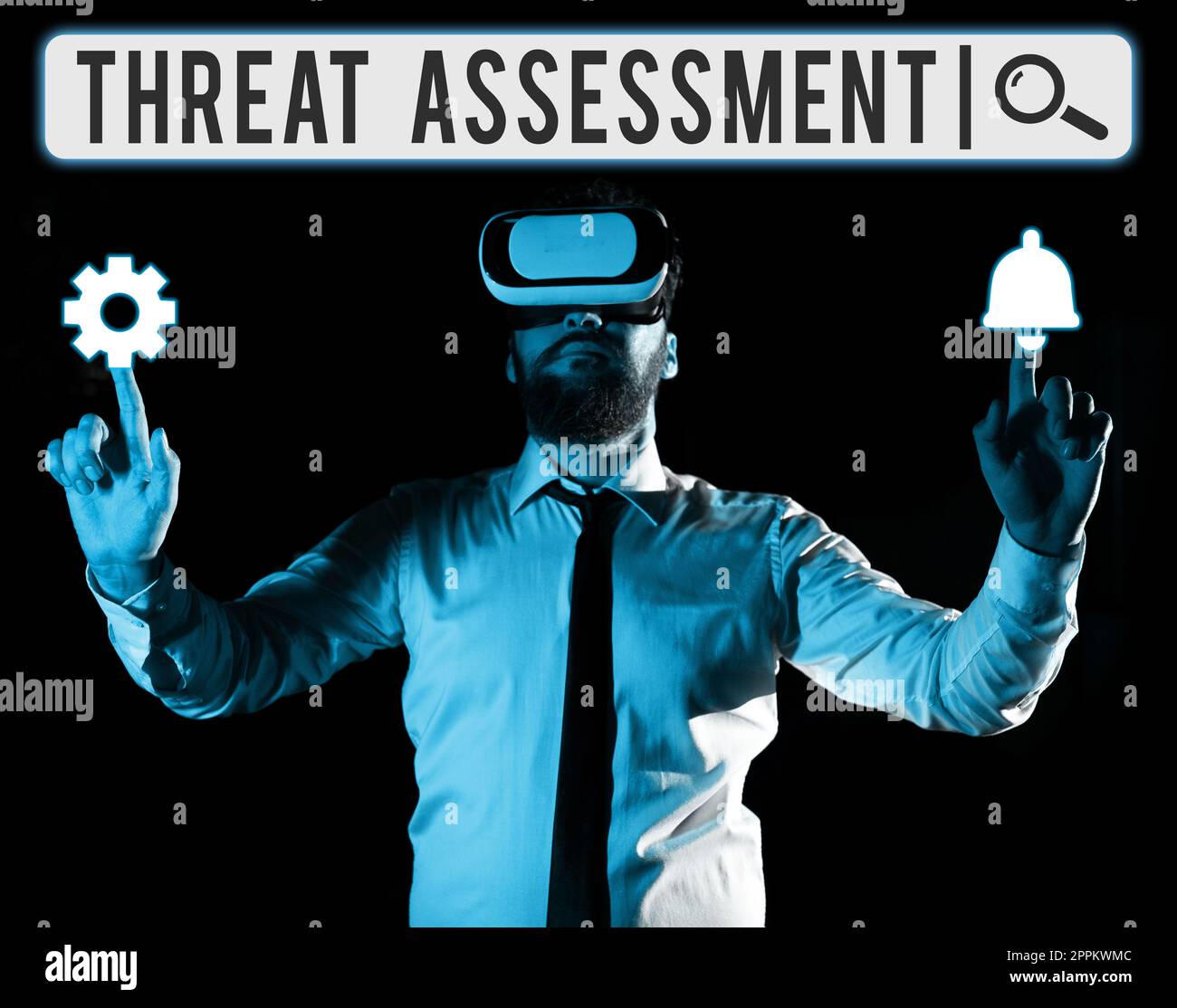 Cartello di testo che mostra la valutazione delle minacce. Parola scritta sulla determinazione della gravità di una potenziale minaccia Foto Stock