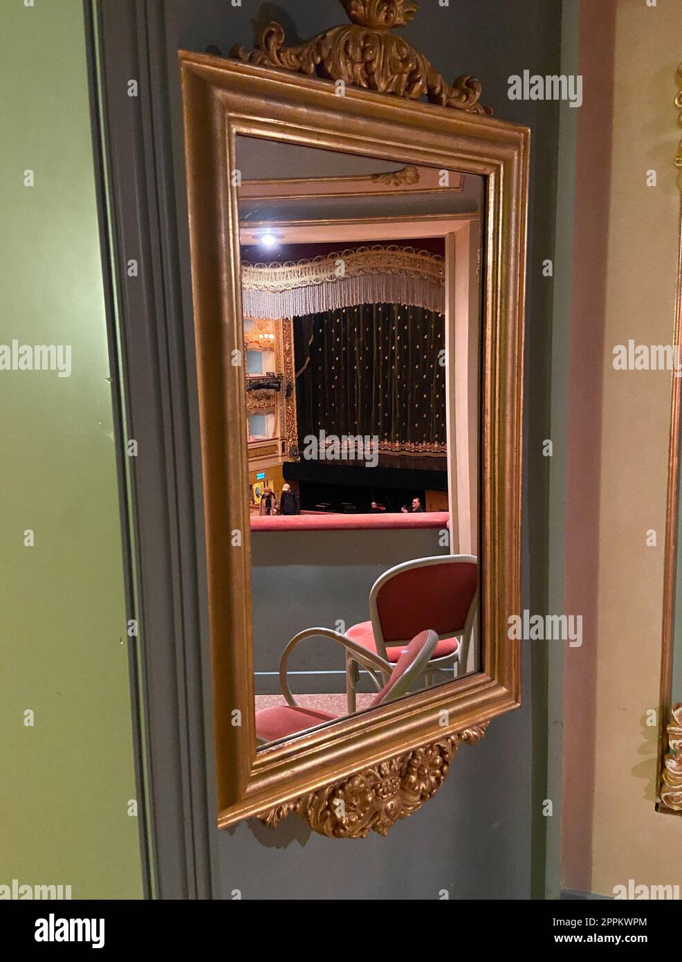 Specchio in Lodge nell'opera Gran Teatro la Fenice Foto Stock