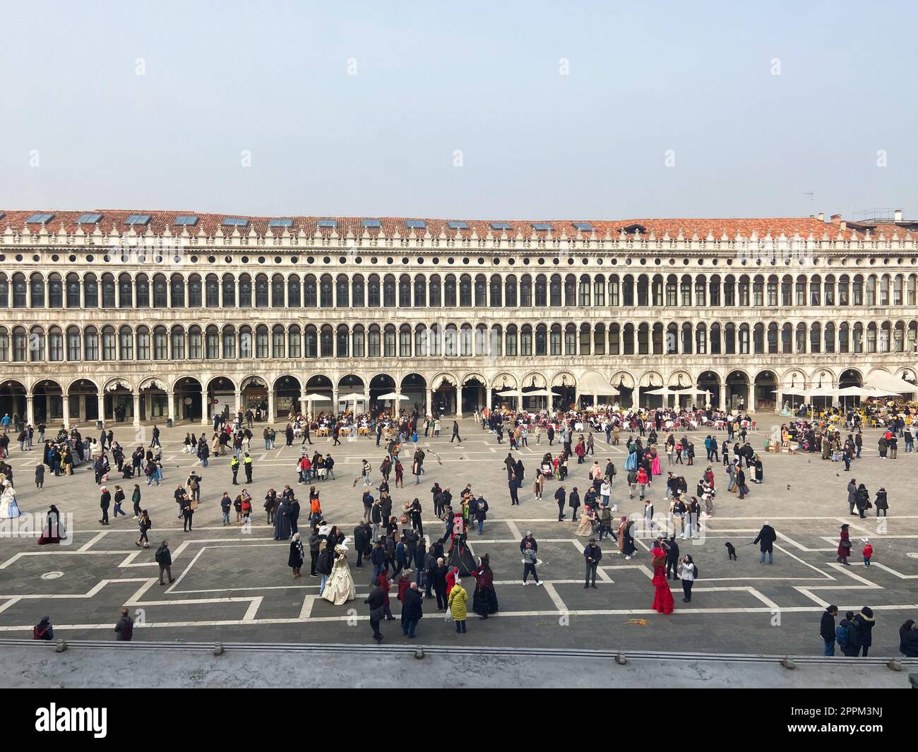 Piazza San Marco con attori e turisti Foto Stock