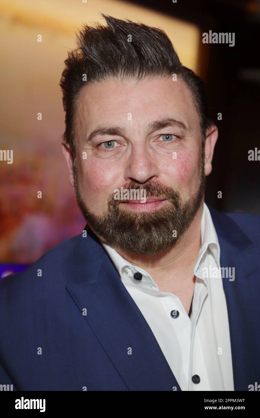 Anthony Bauer Jr., senato capra che tocca 2023 a BLOCKBRÃ„U, Hamburg Landungsbruecken, 04.02.2023 Foto Stock