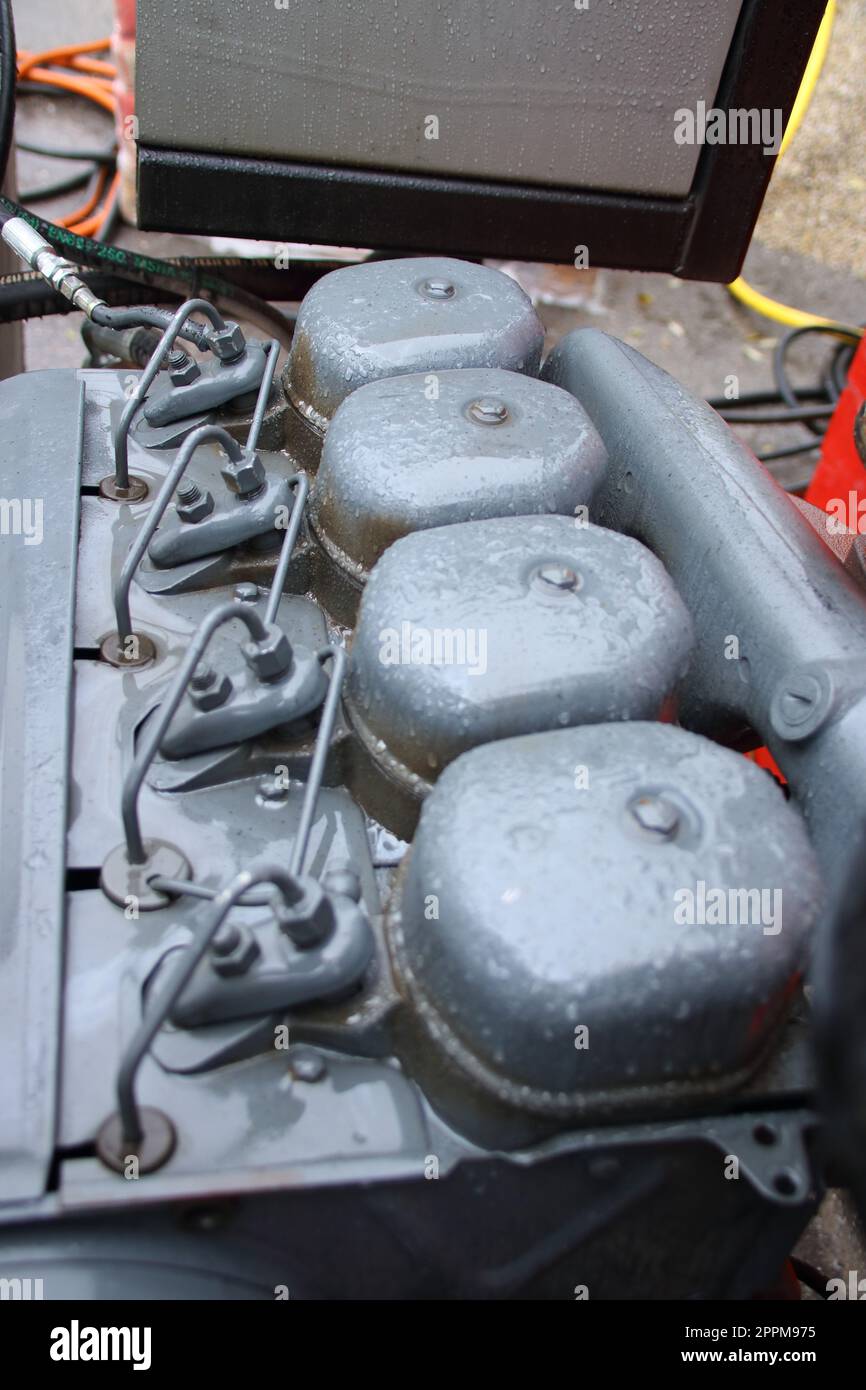 Vista di una testata da un motore diesel Foto Stock