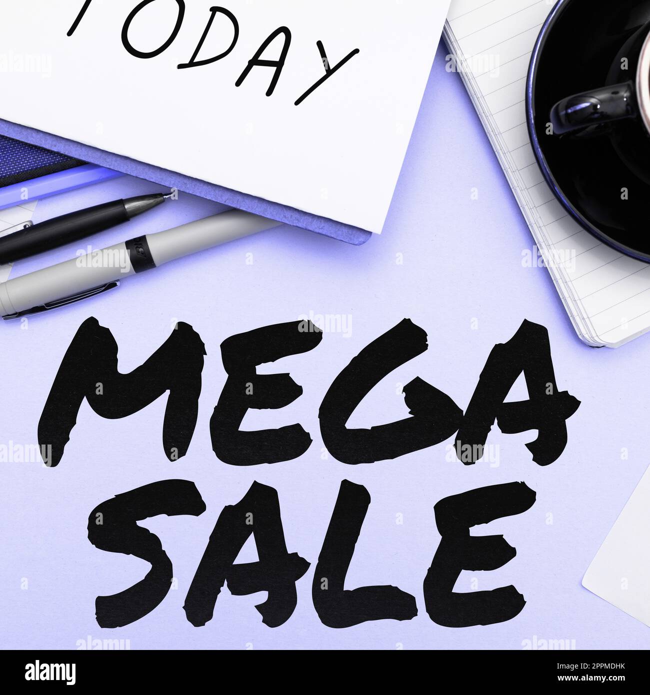 Didascalia concettuale Mega sale. Foto concettuale il giorno pieno di offerte speciali per lo shopping e di forti sconti Foto Stock