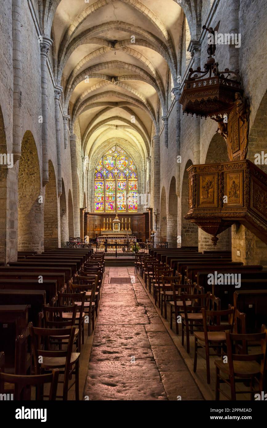 Interno della chiesa di Saint-Just in Arbois, dipartimento Giura, Franche-Comte, Francia Foto Stock