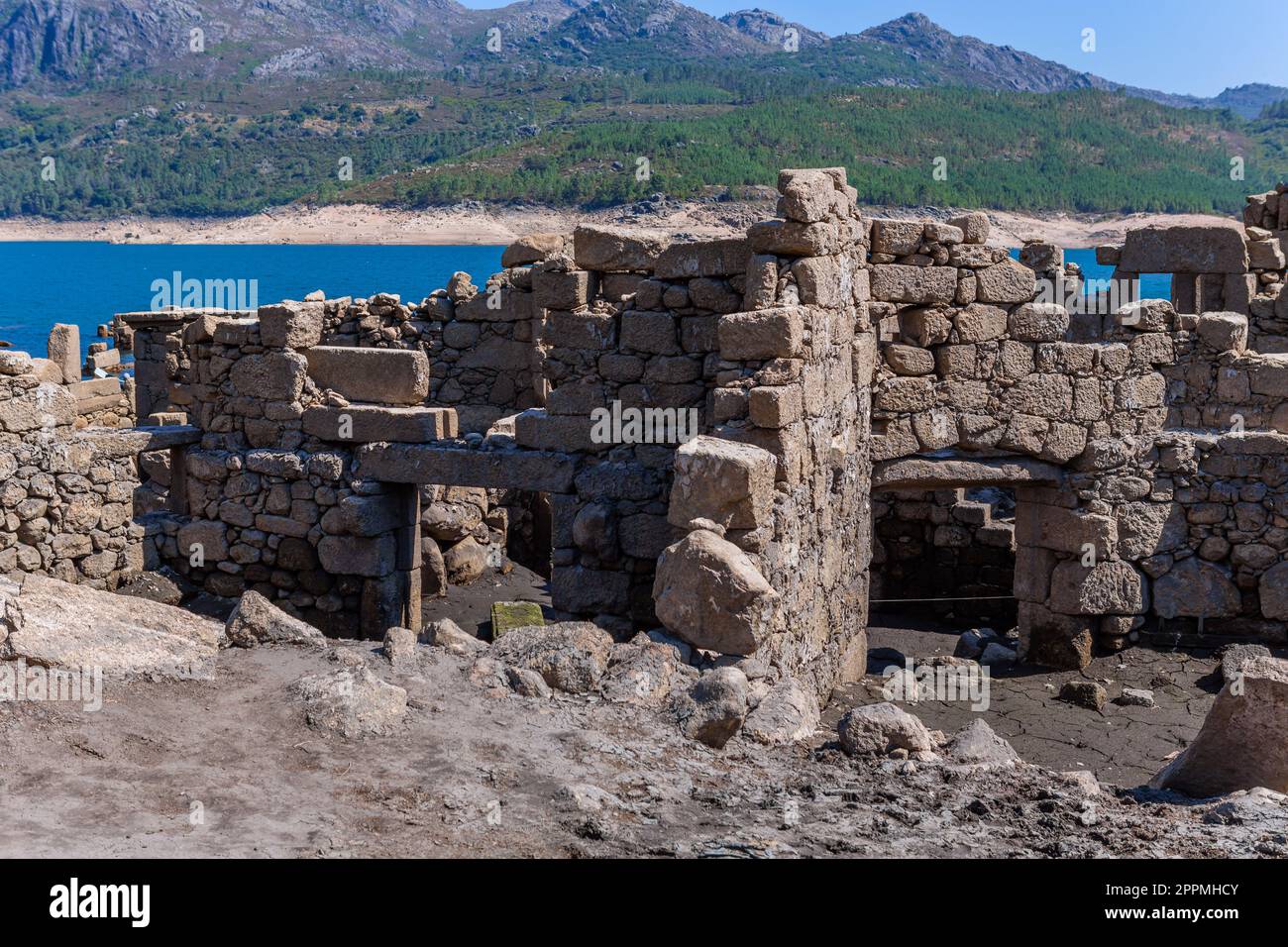 Antiche rovine di Vilarinho das Furnas Foto Stock
