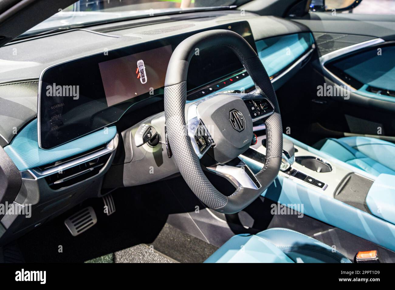 MG 7 berlina sportiva in mostra al Shanghai Auto Show 2023. Foto Stock