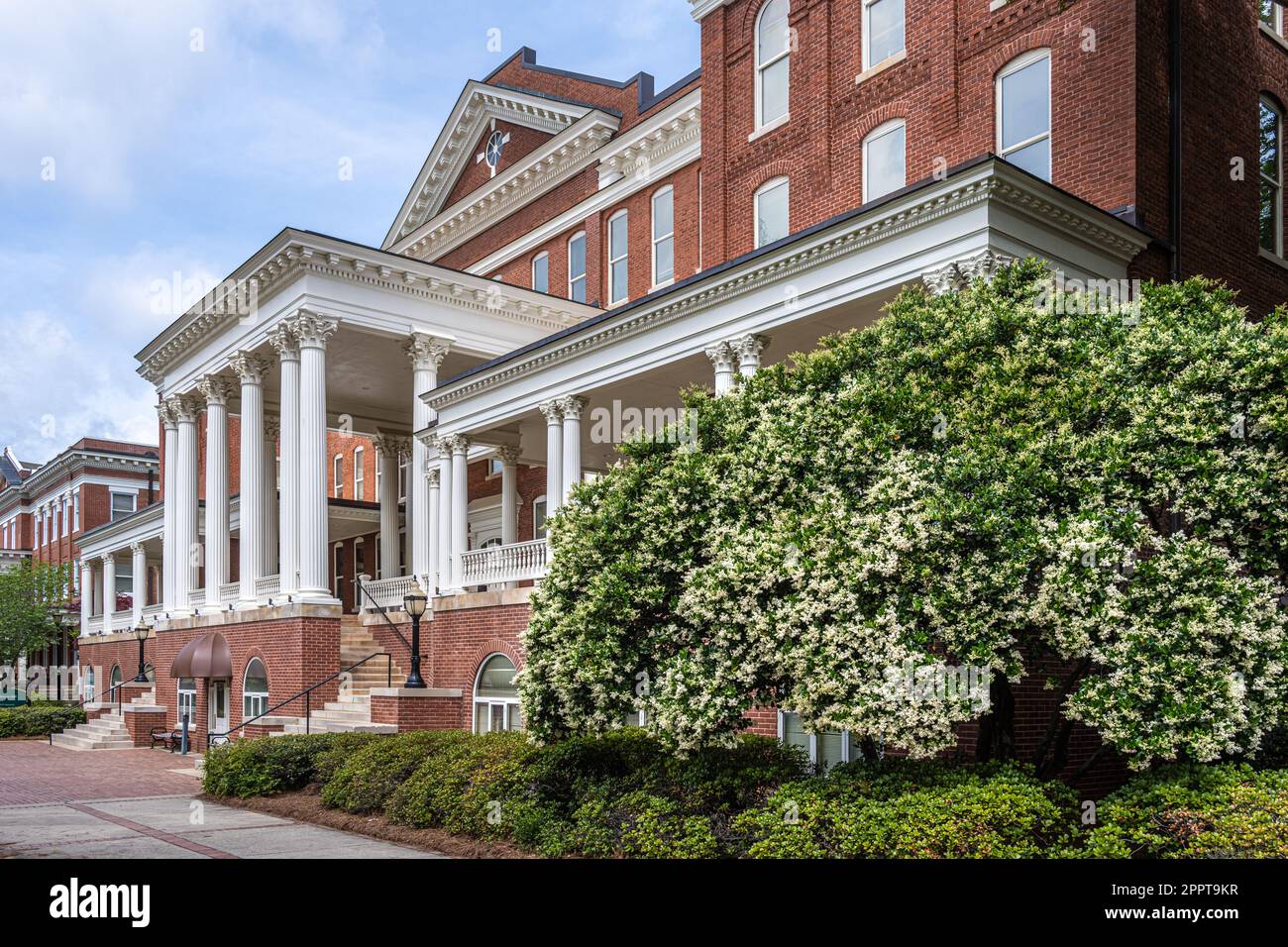 La storica sala Atkinson Hall nel campus del Georgia College & state University a Milledgeville, Georgia. (USA) Foto Stock