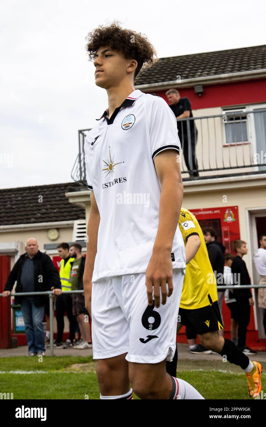 Briton Ferry Llansawel / Swansea City U23 in una pre-stagione amichevole il 27th luglio 2022. Foto Stock