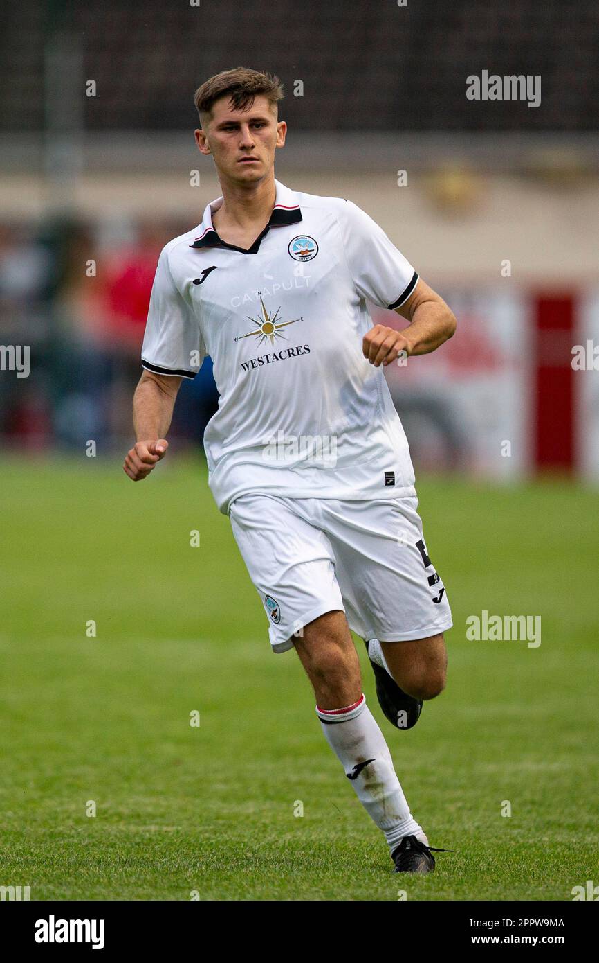 Briton Ferry Llansawel / Swansea City U23 in una pre-stagione amichevole il 27th luglio 2022. Foto Stock