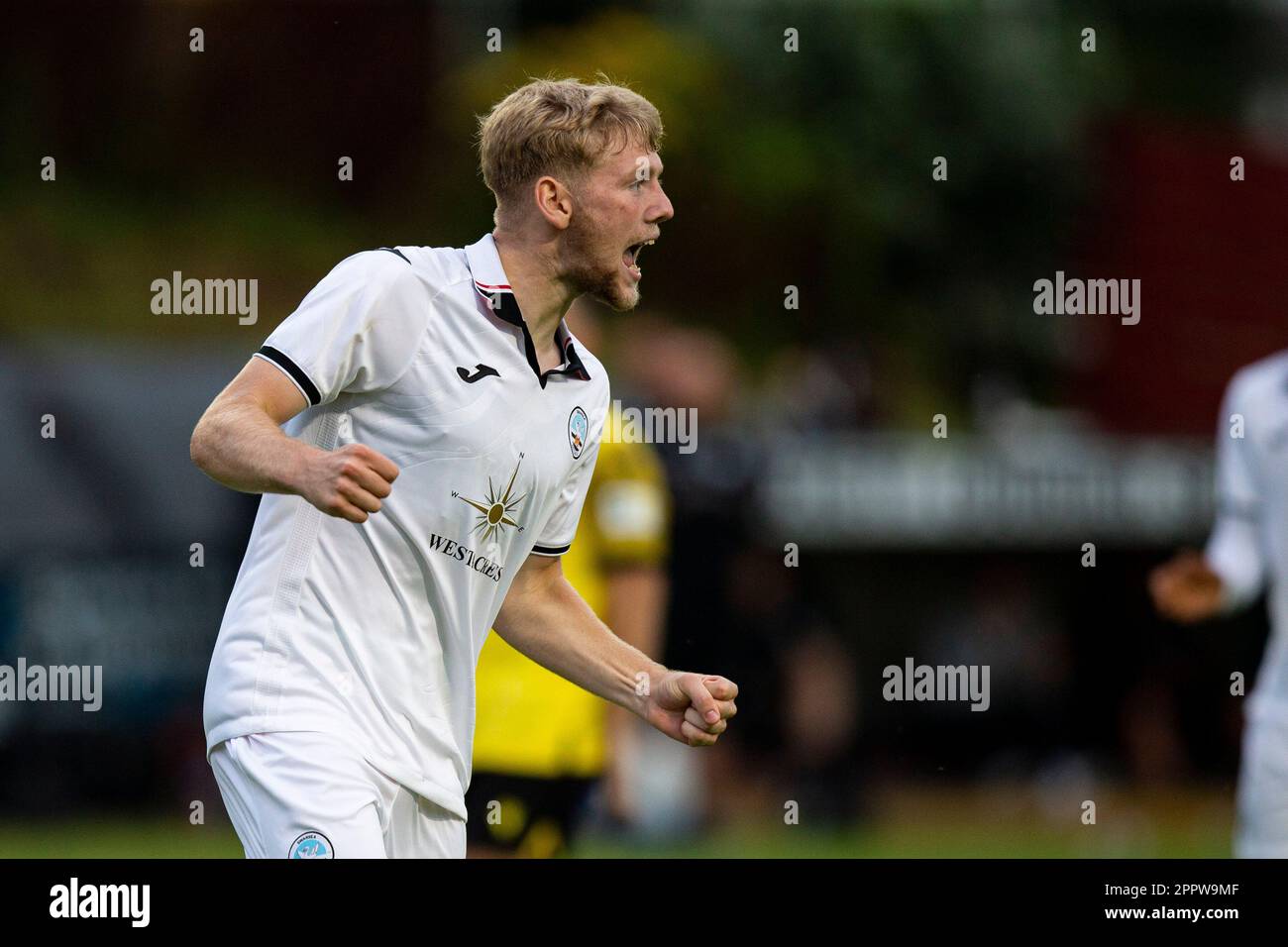 Briton Ferry Llansawel / Swansea City U23 in una pre-stagione amichevole il 27th luglio 2022. Foto Stock