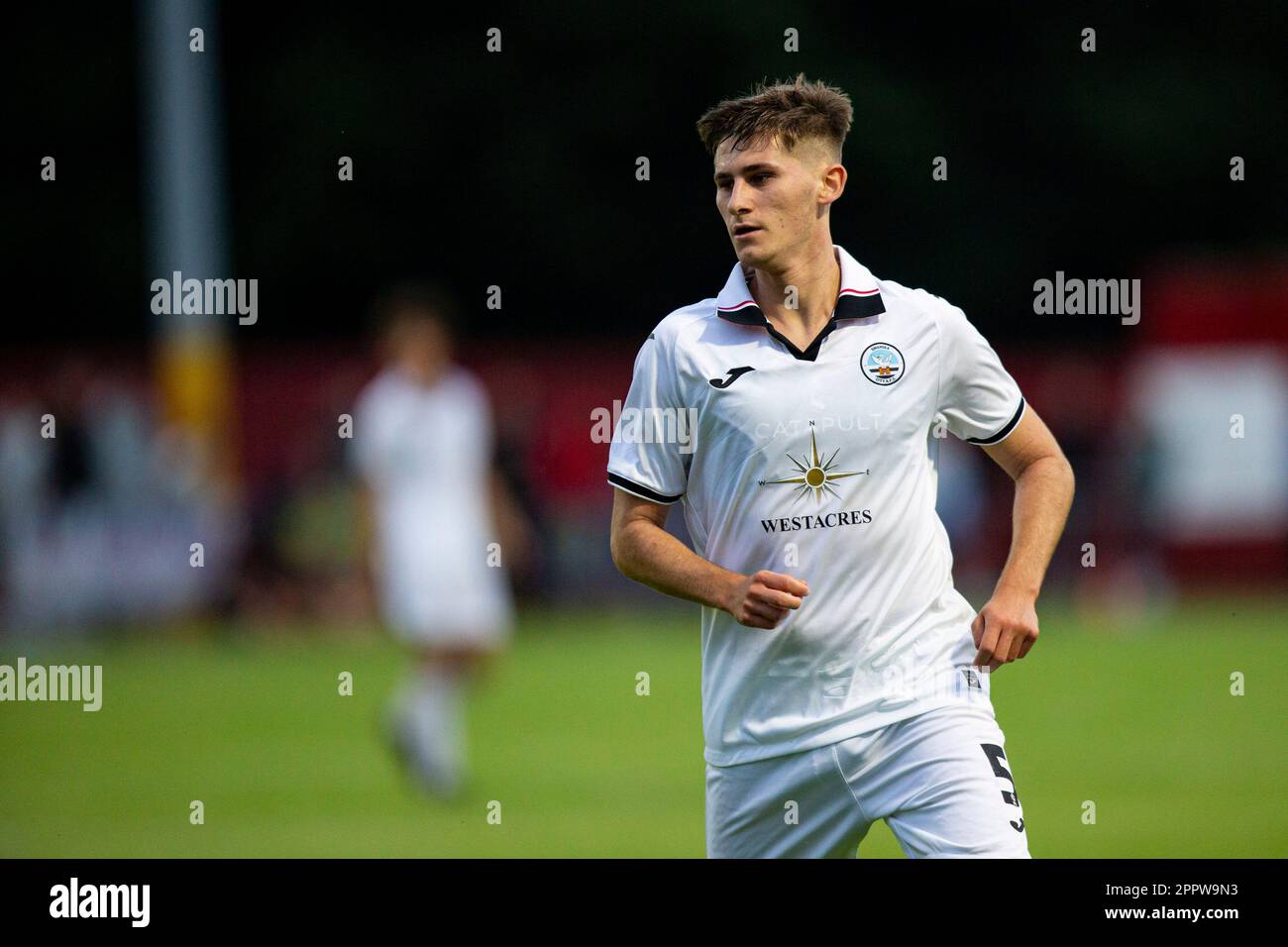 Briton Ferry Llansawel / Swansea City U23 in una pre-stagione amichevole il 27th luglio 2022. Foto Stock