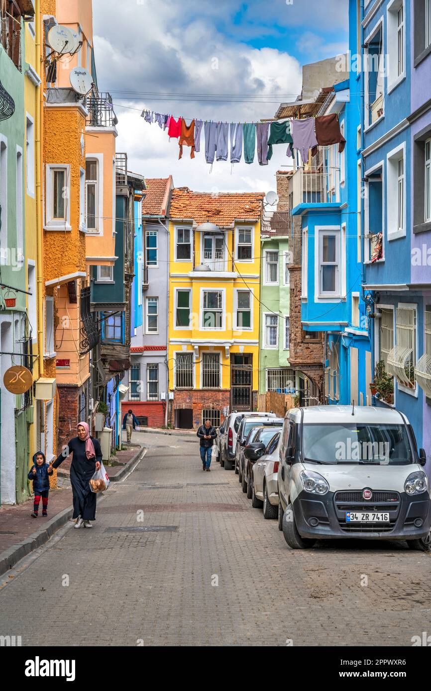 Case colorate, quartiere Balat, Istanbul, Turchia Foto Stock