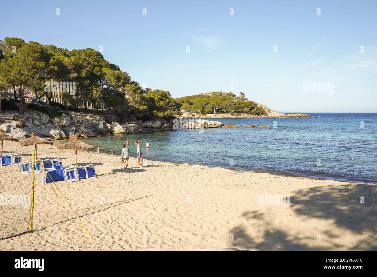 Spiaggia di Maiorca. Spiaggia di SA Font de sa Cala, baia di Maiorca, Isole Baleari, Spagna. Foto Stock