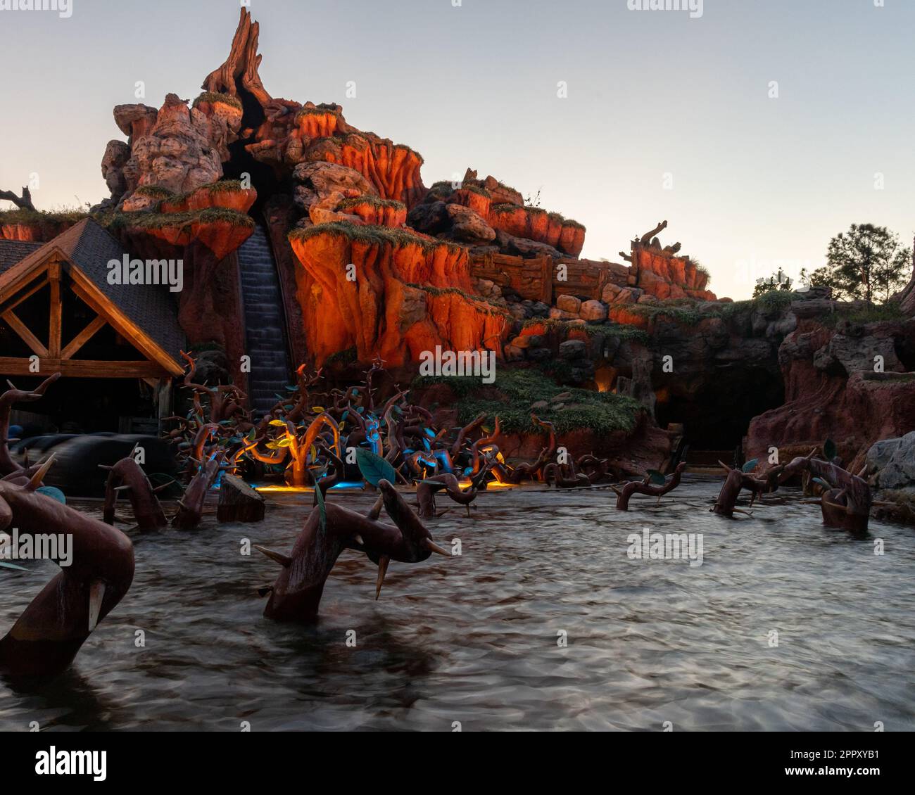 Splash Mountain è molto divertente. Foto Stock