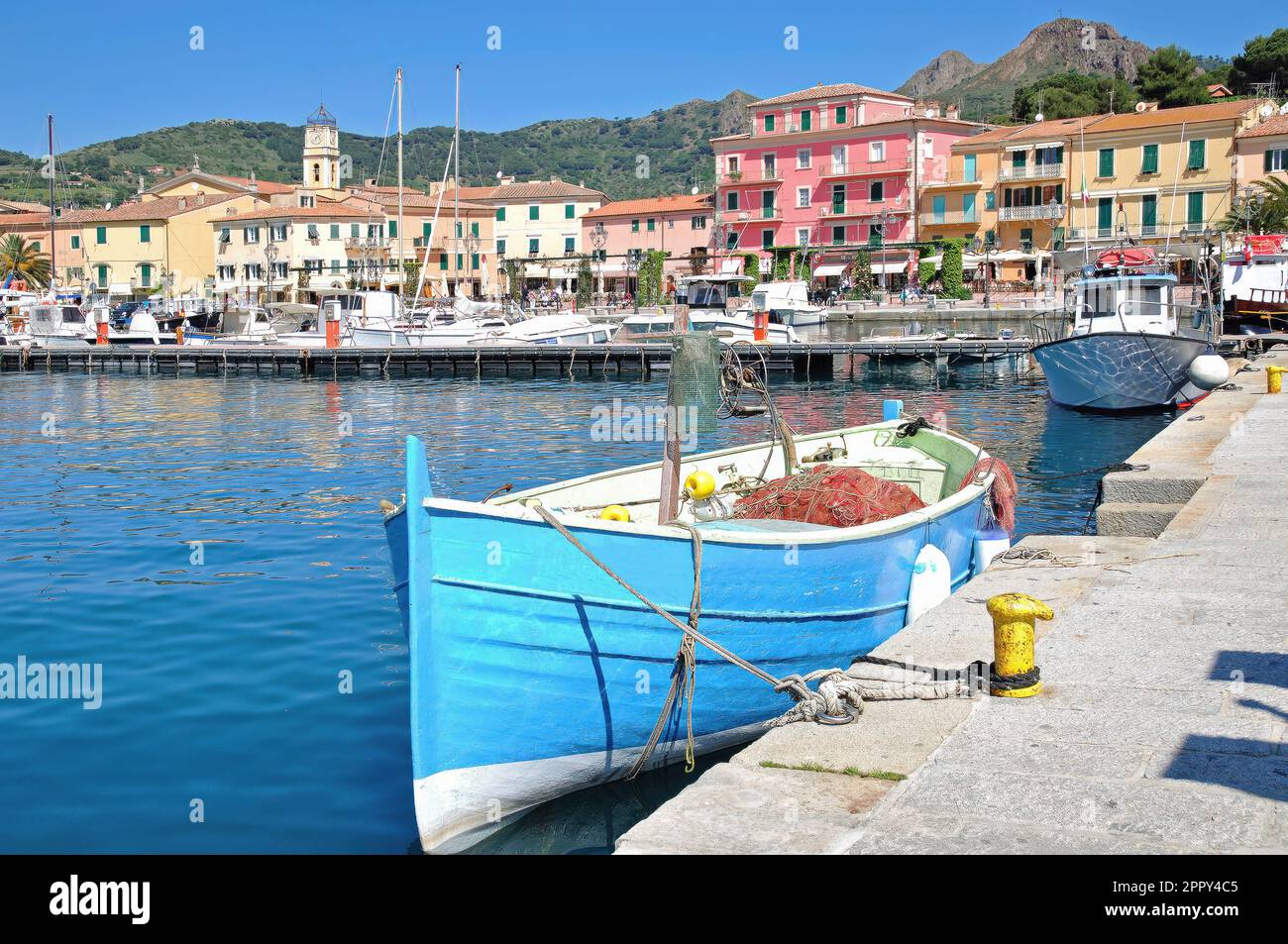 Porto Azzurro sull isola d'Elba,Toscana,mare mediterraneo,Italia Foto Stock