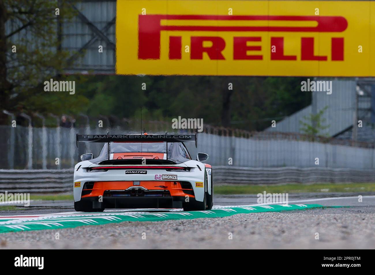 Monza, Italia. 21st Apr, 2023. Porsche 911 GT3 R (992) del Team Parker Racing di Derek Pierce, Kiern Jewiss e Jaxon Evans guida durante il Fanatec GT World Challenge Europe Monza all'Autodromo Nazionale di Monza. Credit: SOPA Images Limited/Alamy Live News Foto Stock