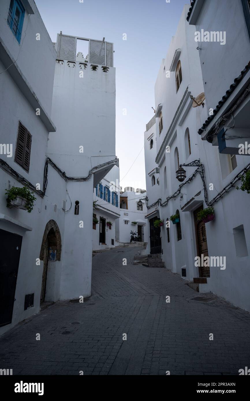 Case bianche della Kasbah di Tanger. Foto Stock