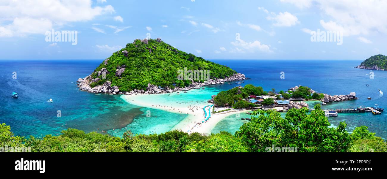 Il punto panoramico più alto dell'isola di Koh Nang Yuan, a Koh Tao, Thailandia. Panorama di punto di vista sull'isola di Koh Nang Yuan, Surat Thani in Thailandia. Foto Stock