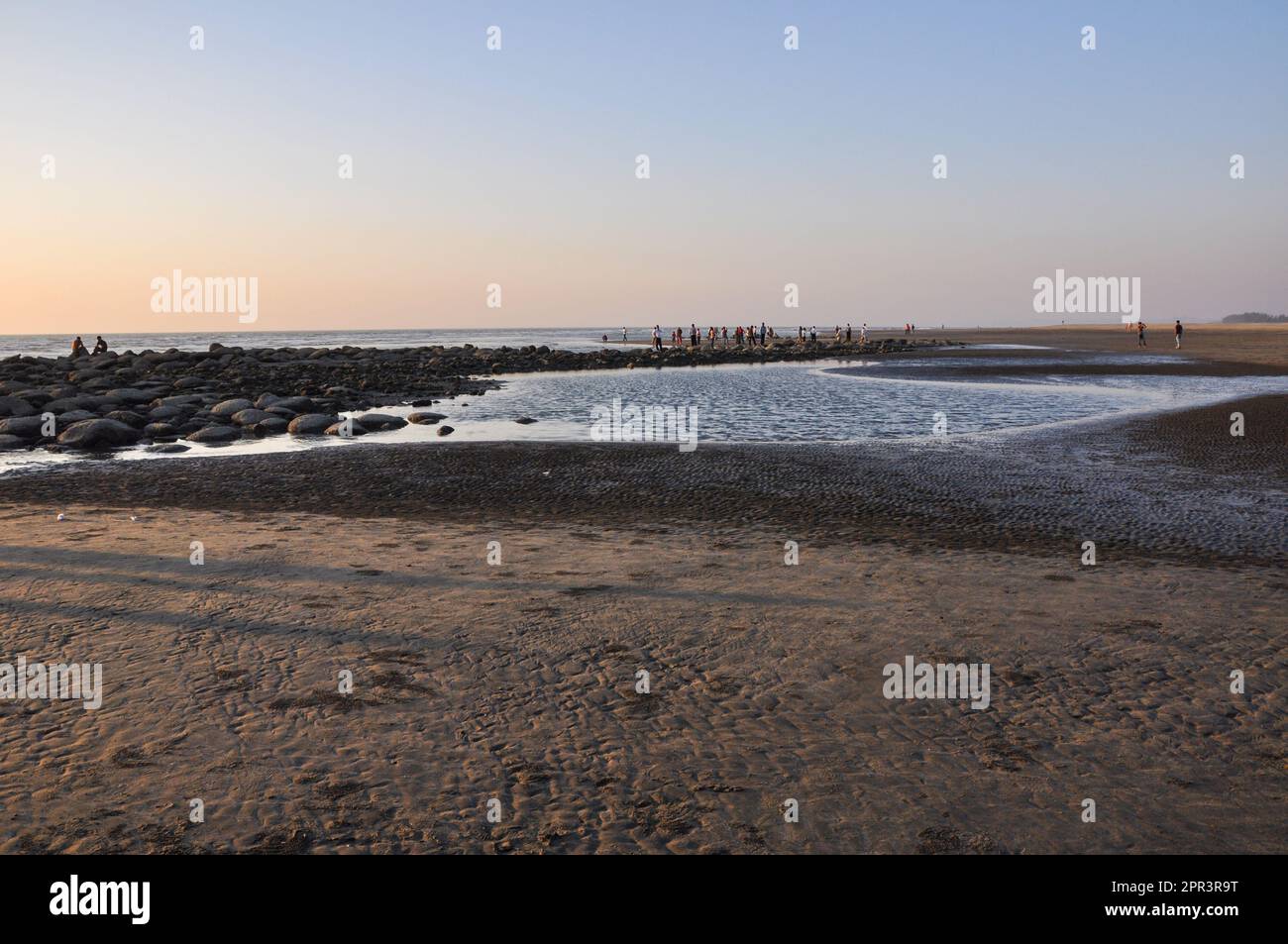 Bellissima spiaggia di mare a Inani, Cox's Bazar in Bangladesh Foto Stock